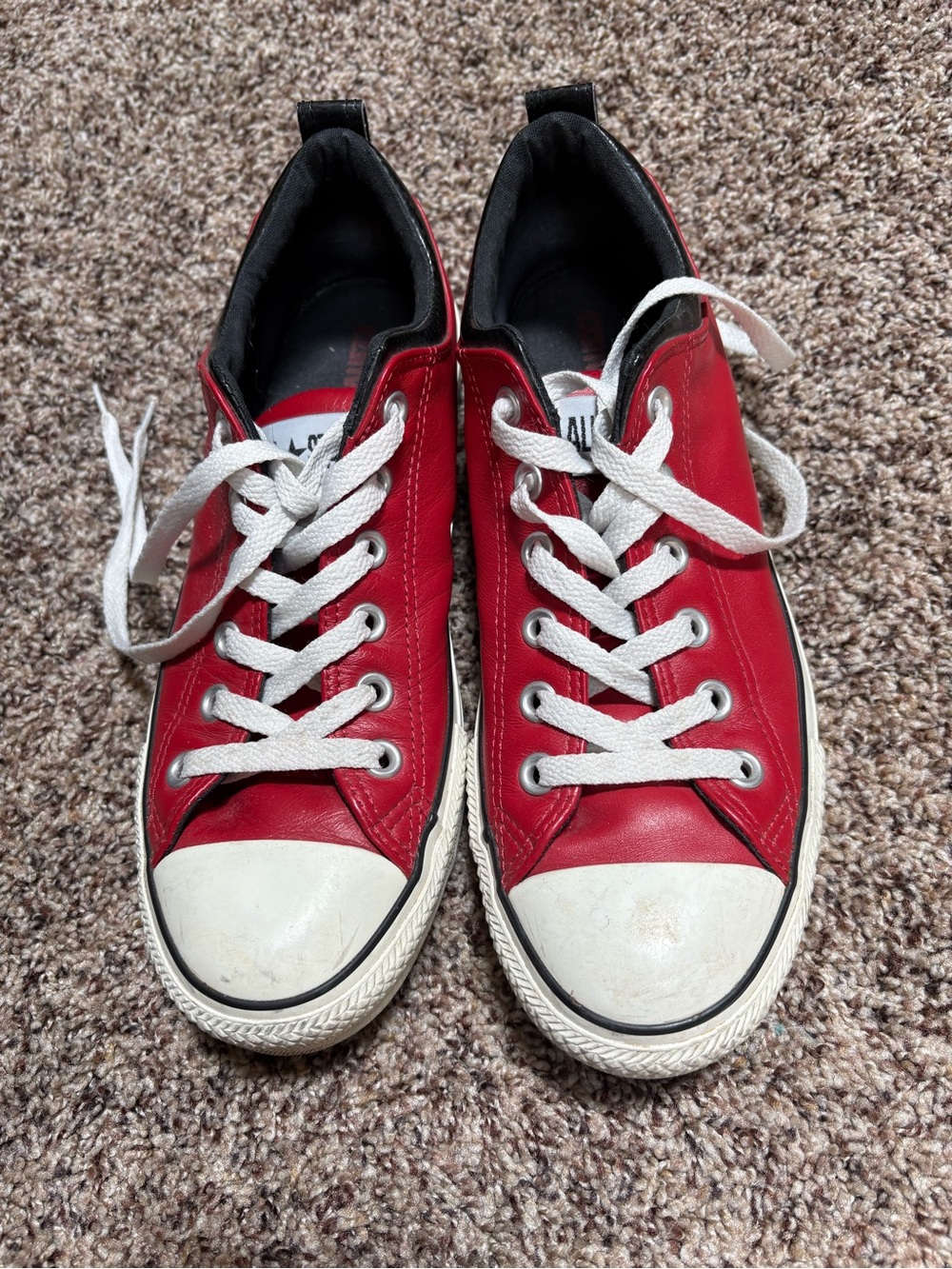 Vintage Chuck Taylor Leather All-Star Converse Sneakers